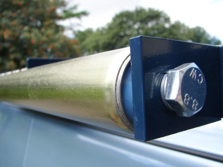 All roof racks come complete with top quality chromate passivate ladder rollers